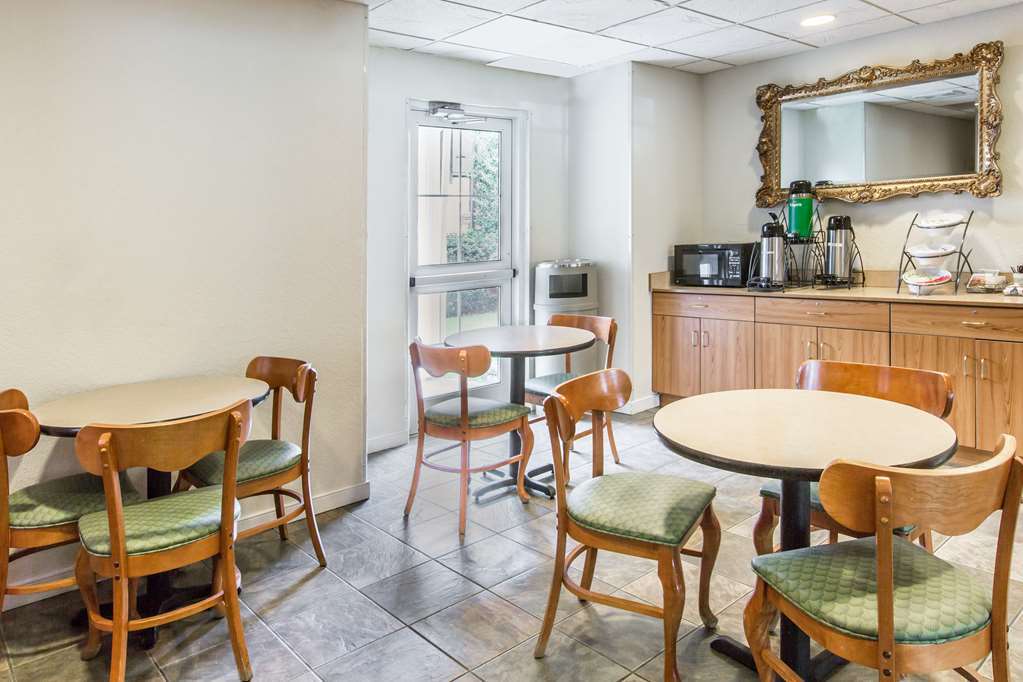 Quality Inn & Suites Robbinsville Einrichtungen foto